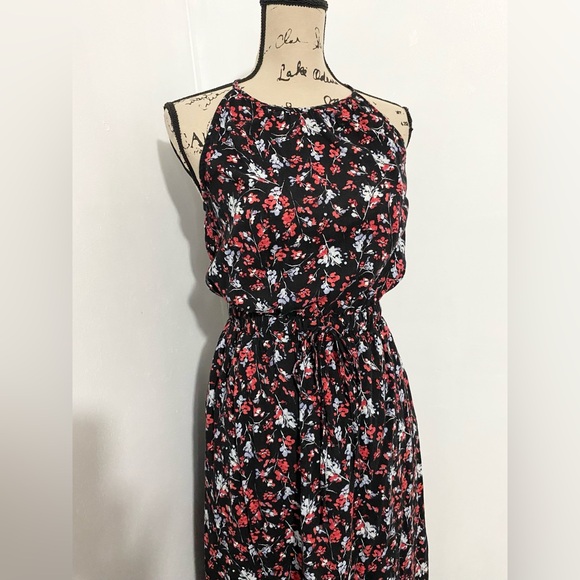 Universal Thread Womans Black Red Floral Maxi Dress Size M - Picture 4 of 8